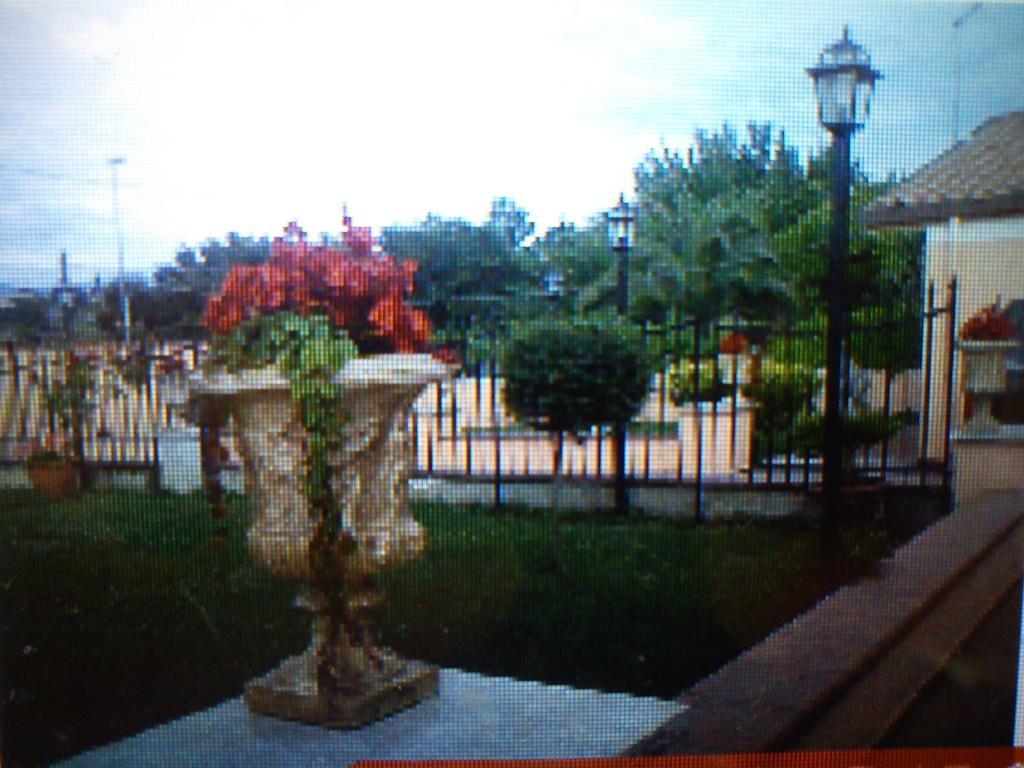 Villa Paradise Resort Gallicano nel Lazio Εξωτερικό φωτογραφία